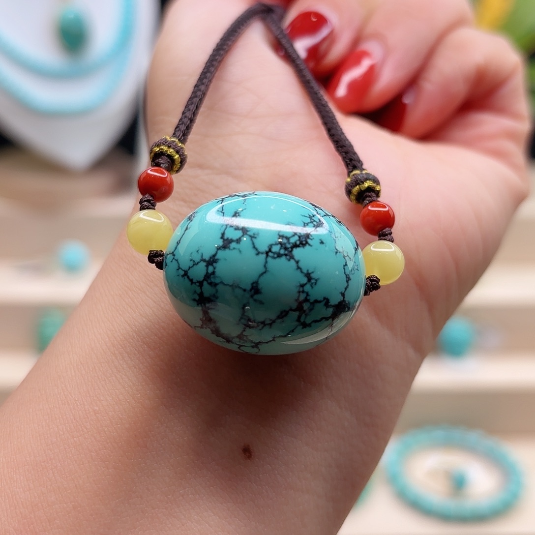 绿松石配饰未镶嵌