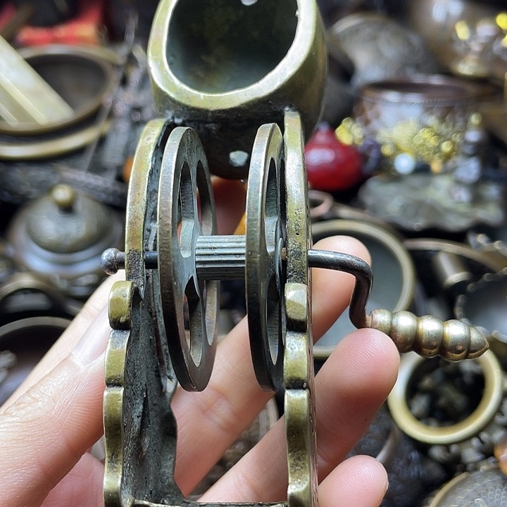 全是铜铜铜器铜器