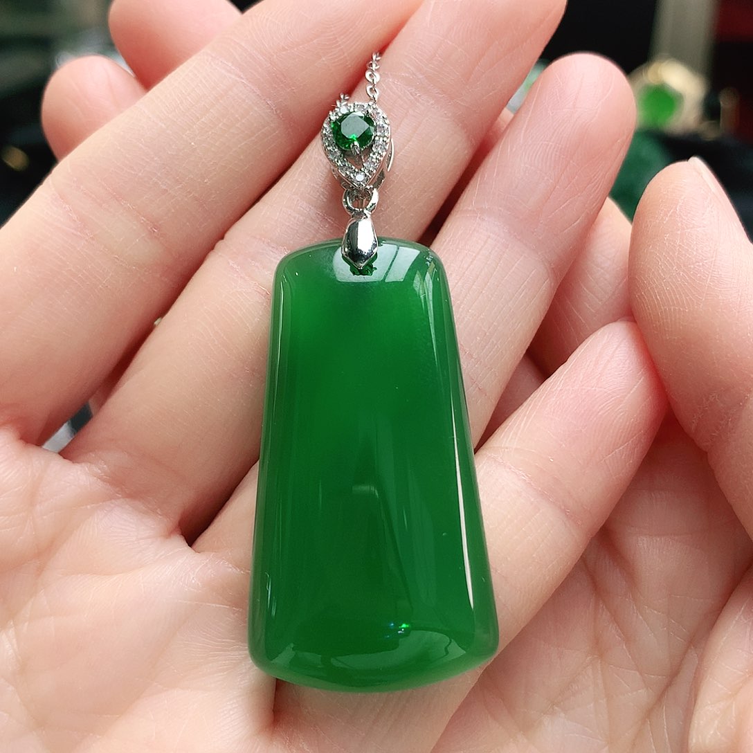 玛瑙/玉髓吊坠未镶嵌