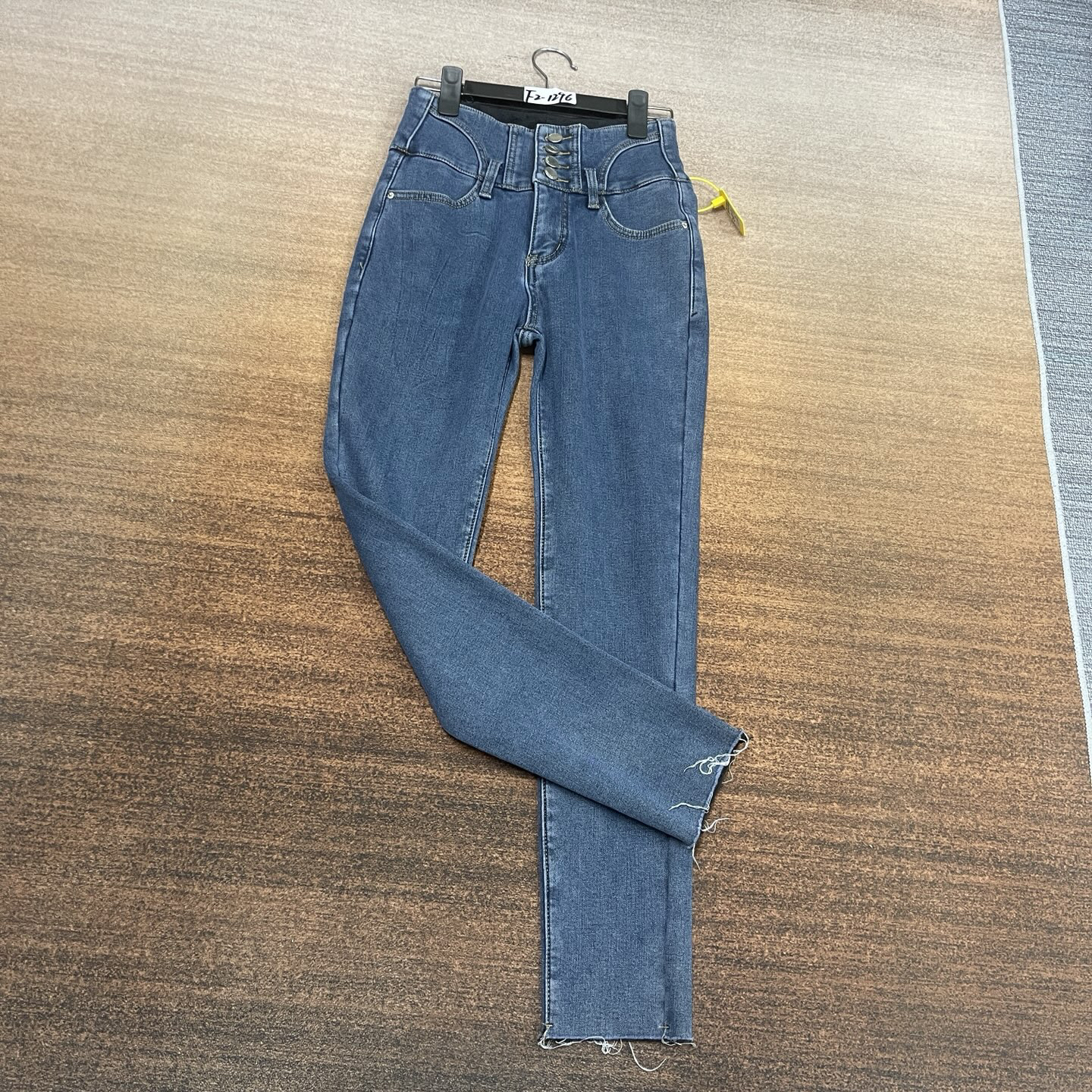 #F2-1296 加绒-厚绒 蓝色4扣大高腰毛边小脚裤 高弹（不换退）