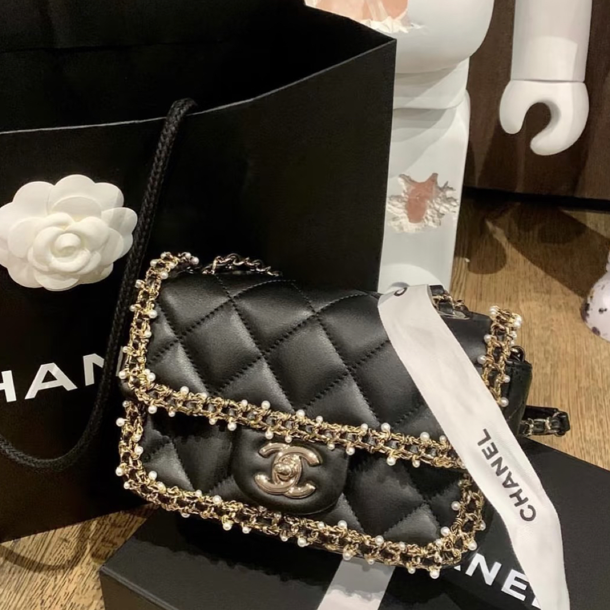 99新 Chanel/香奈儿 21a黑金珍珠大mini单肩包/547c