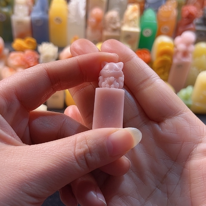 云南石印石眰*?手工定制1.5厘米，九尾狐