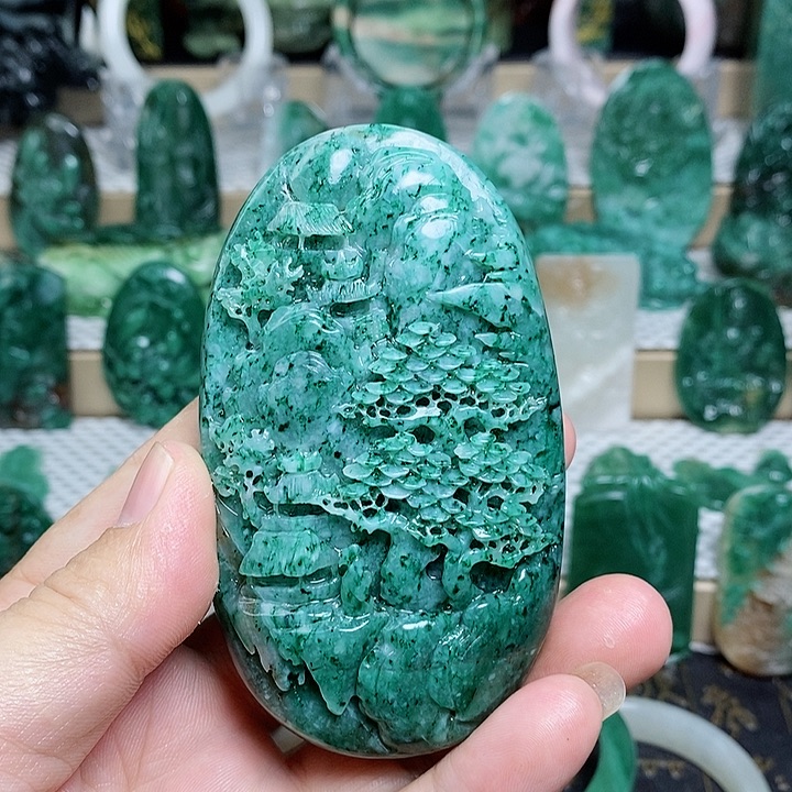 未镶嵌独山玉颈饰