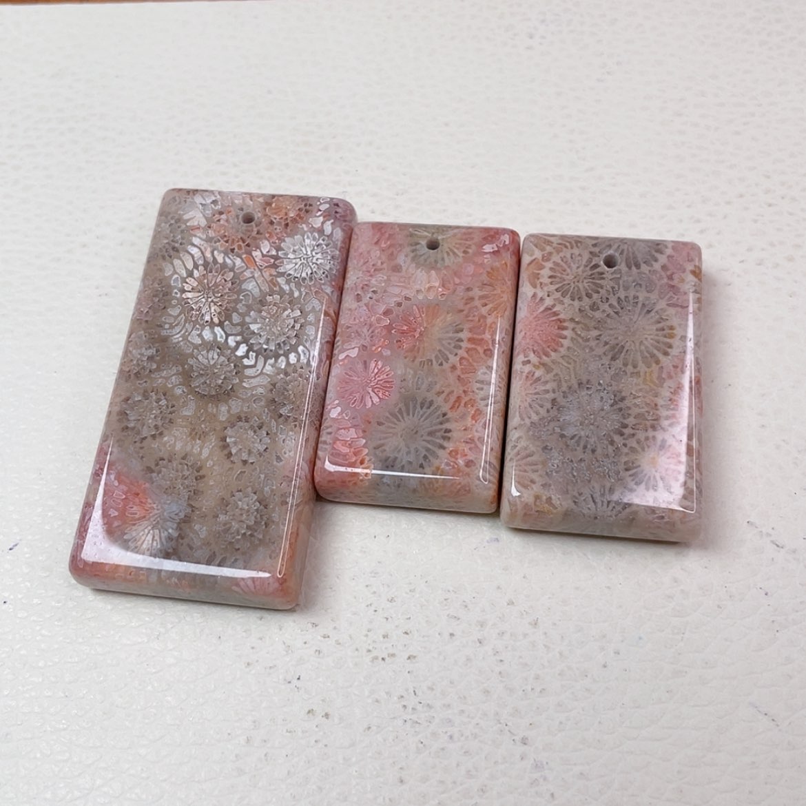 【闪购商品】未镶嵌吊坠(赠链)硅化玉