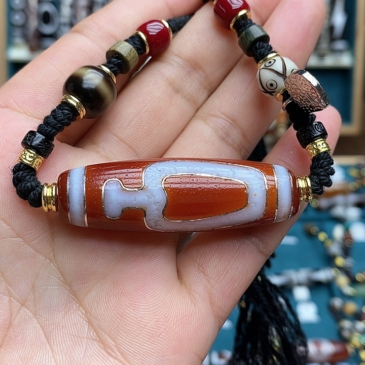 玛瑙/玉髓颈饰合金