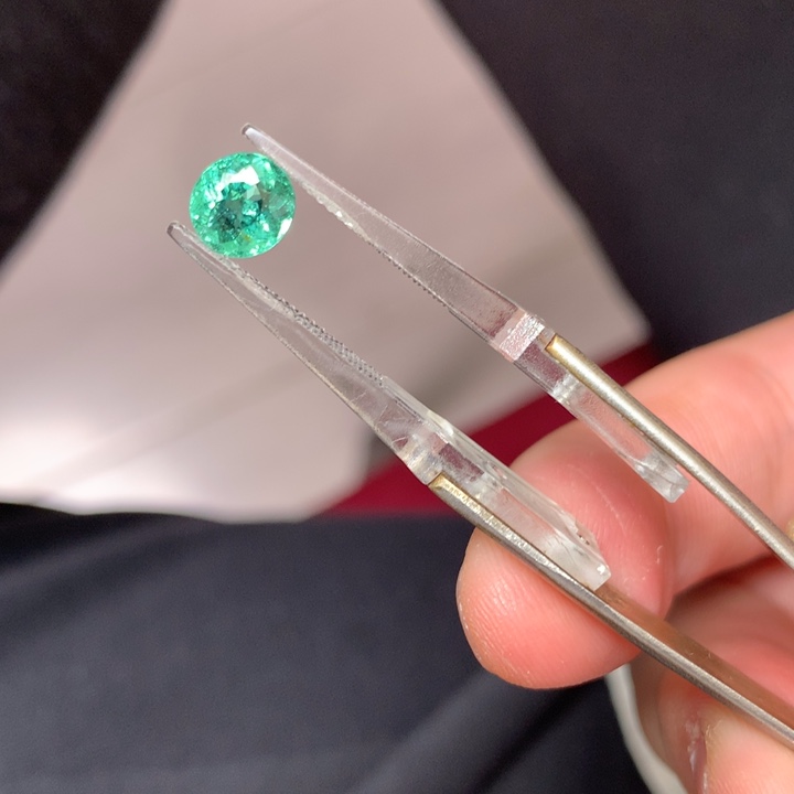 碧玺裸石未镶嵌裸石