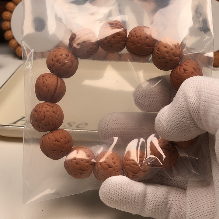 大***、手串桃核拍15.555555