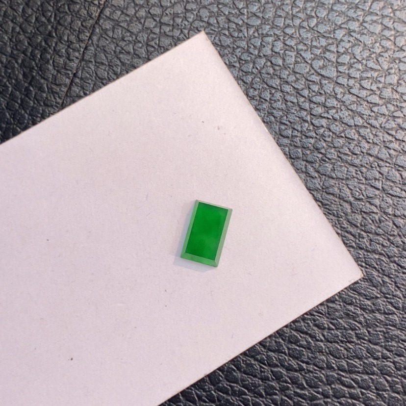 【闪购商品】翡翠挂件未镶嵌马鞍