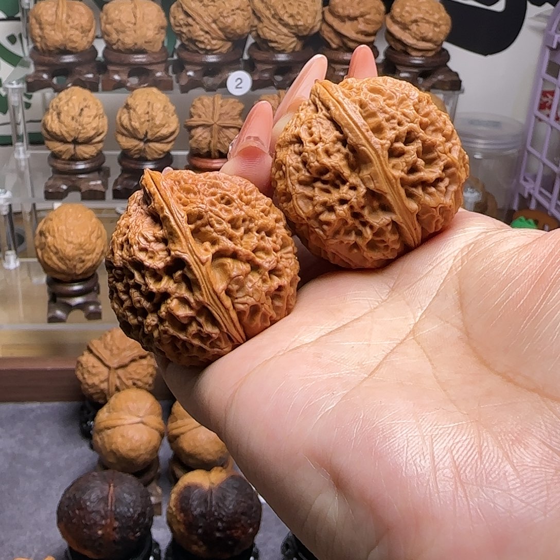 把件文玩核桃8…………