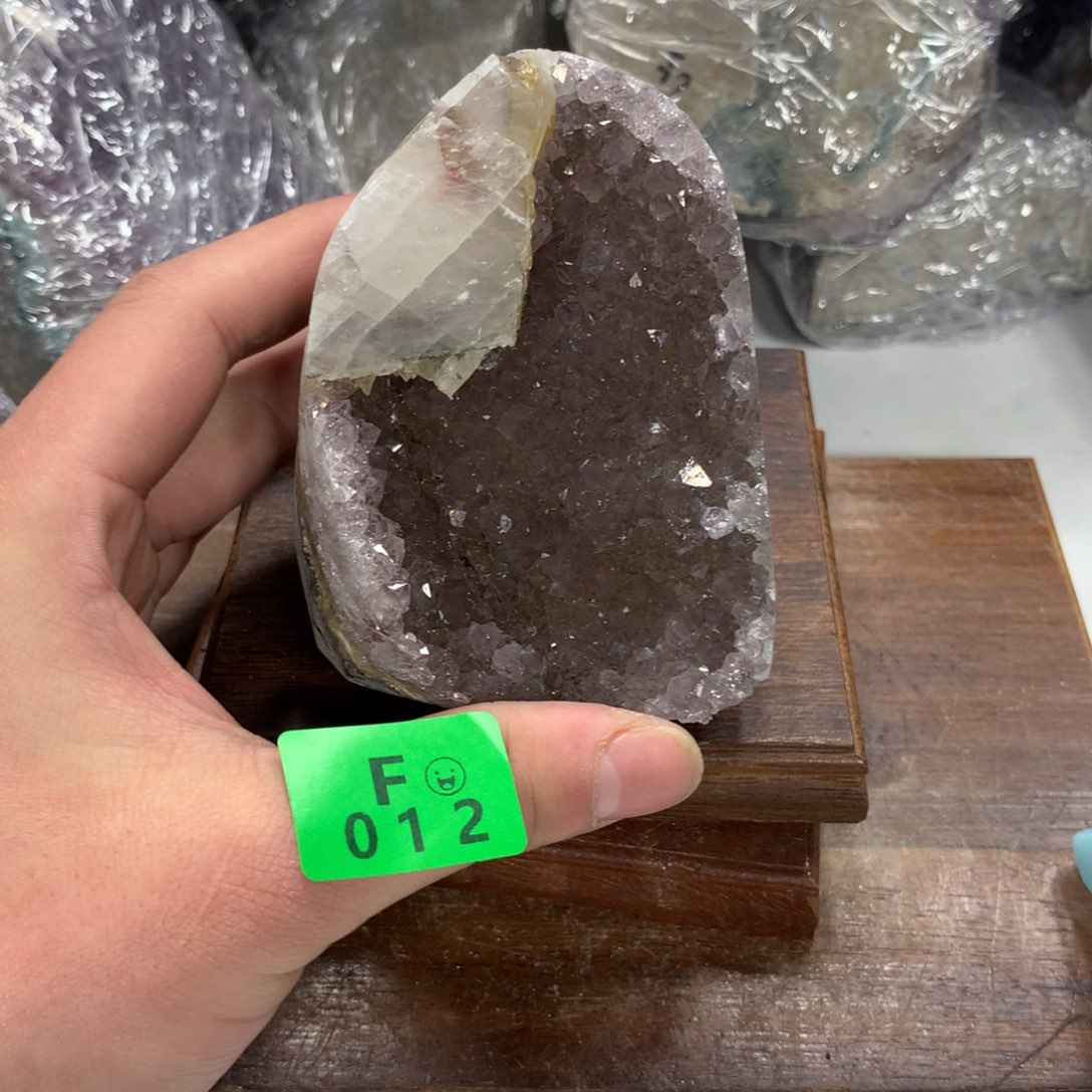 紫晶大型摆件（非配饰）未镶嵌