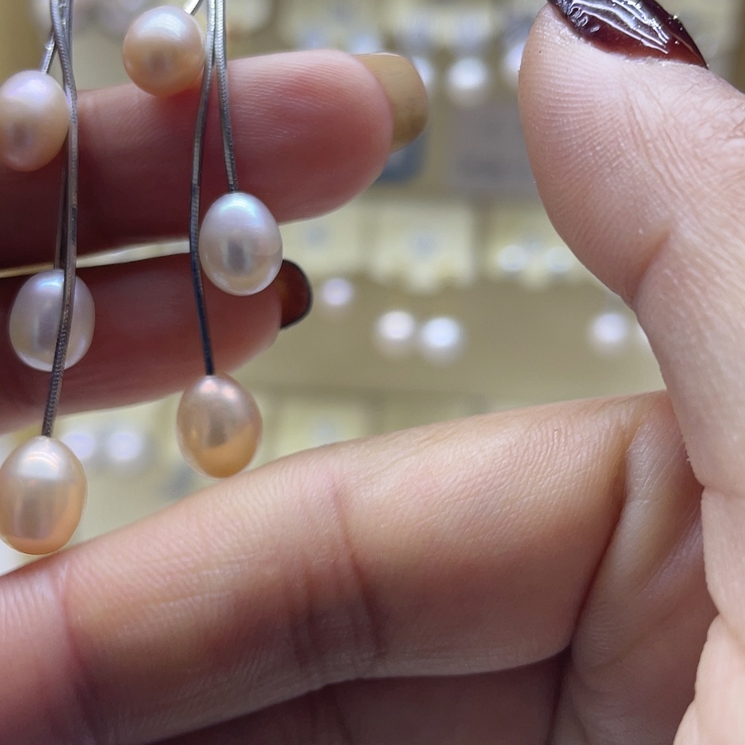 淡水珍珠银S925镶嵌耳饰