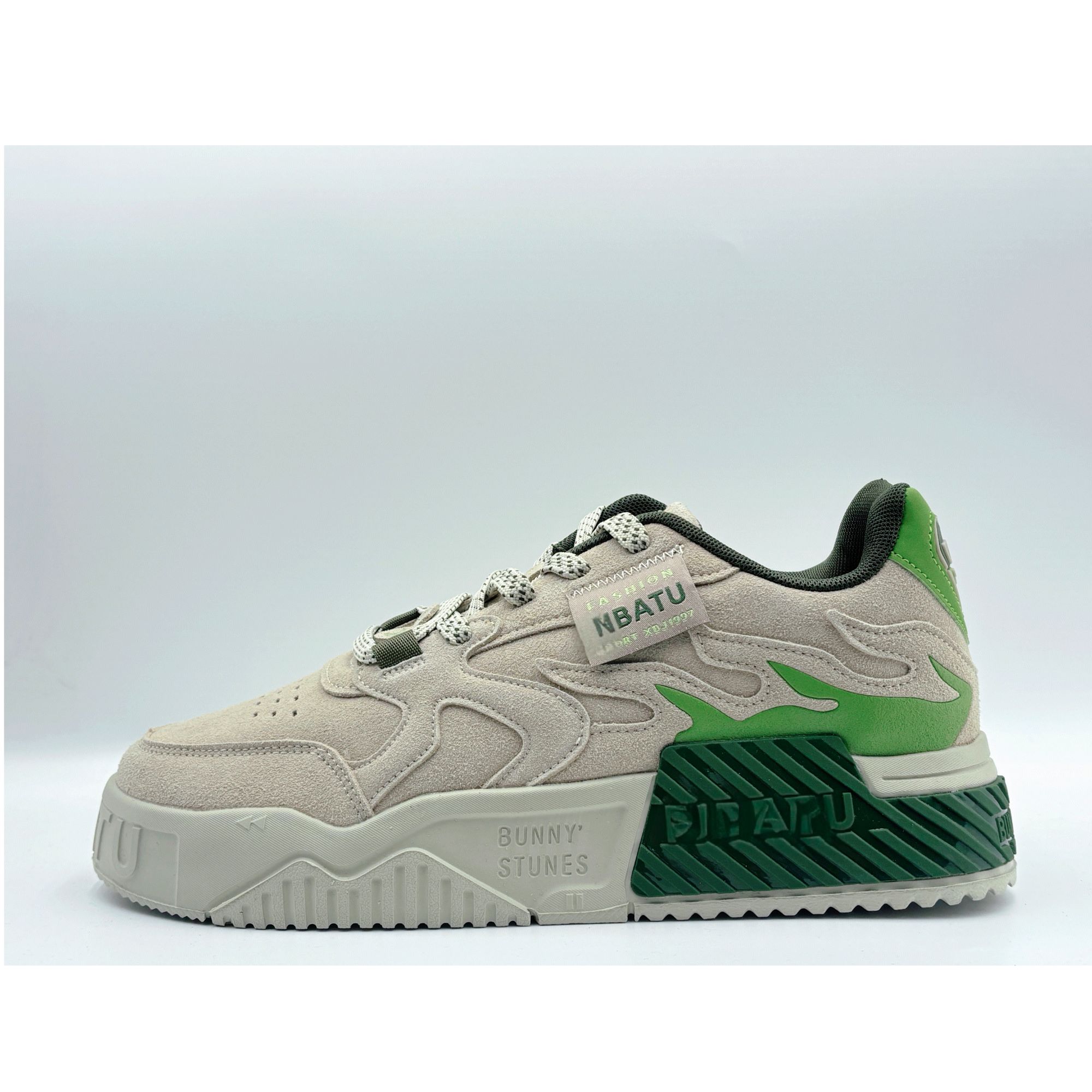 A688新款皮面板鞋