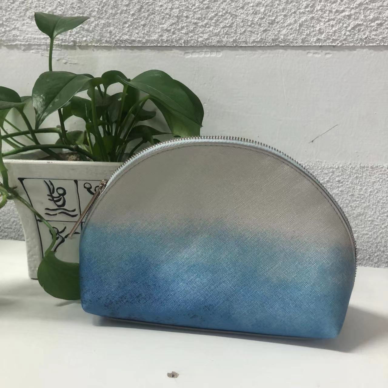 小H化妆包（蓝色贝壳包）