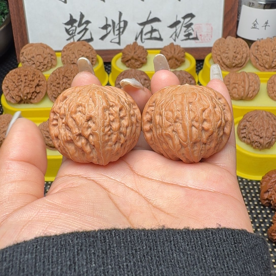 公****文玩核桃吊坠40铁锤妹妹40克➕