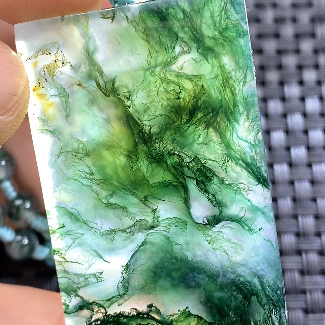 玛瑙/玉髓颈饰未镶嵌F****?