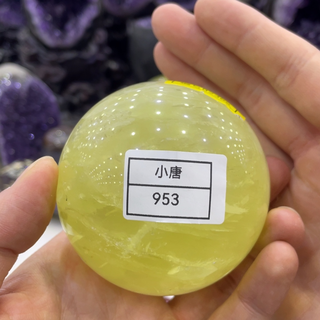 B***—未镶嵌珠宝半成品水晶