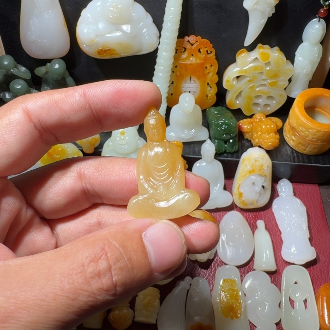 和田玉未镶嵌挂件