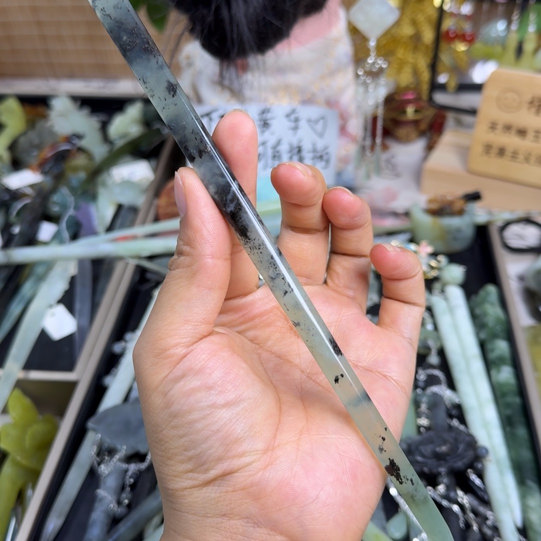 蛇纹石玉未镶嵌发饰