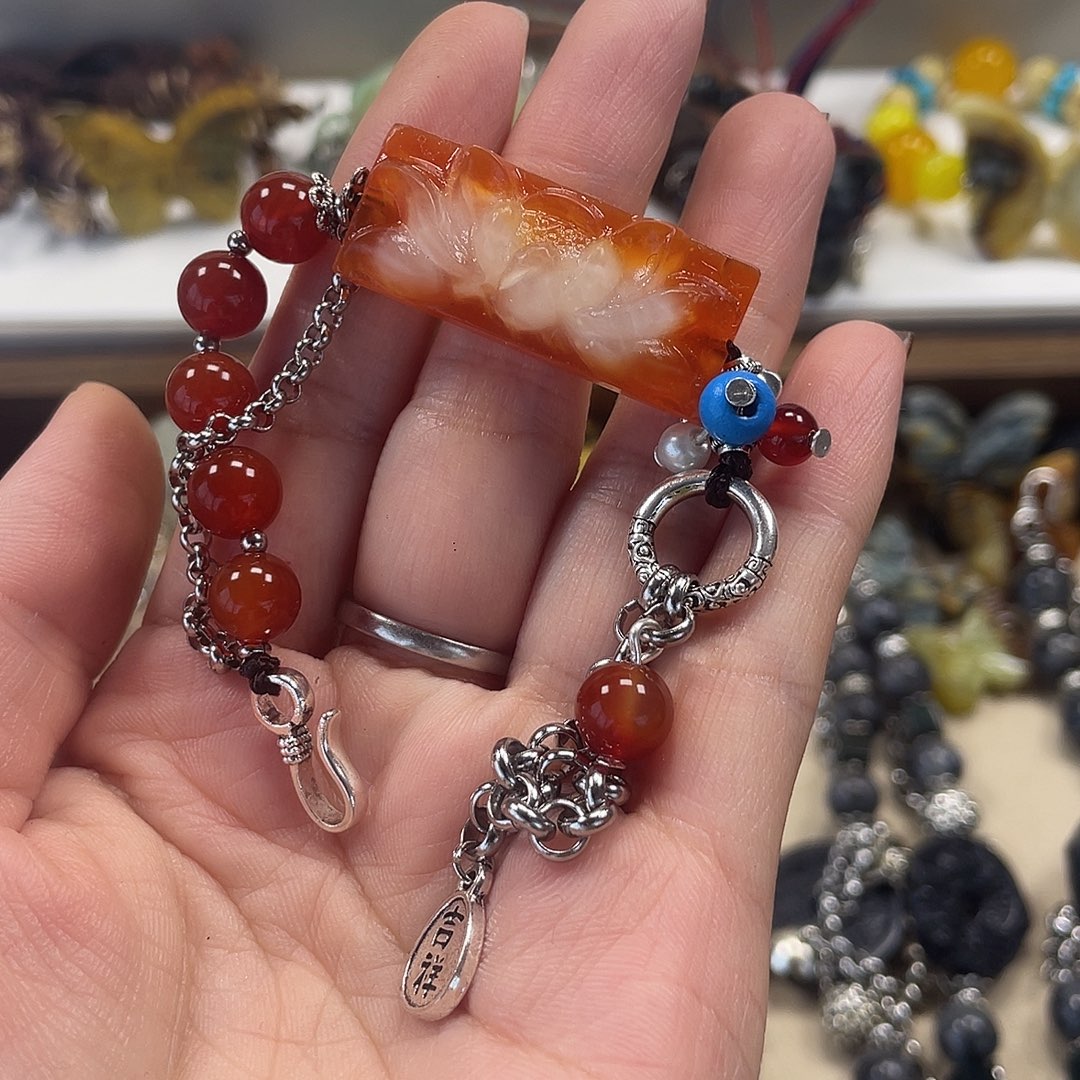 蛇纹石玉合金颈饰