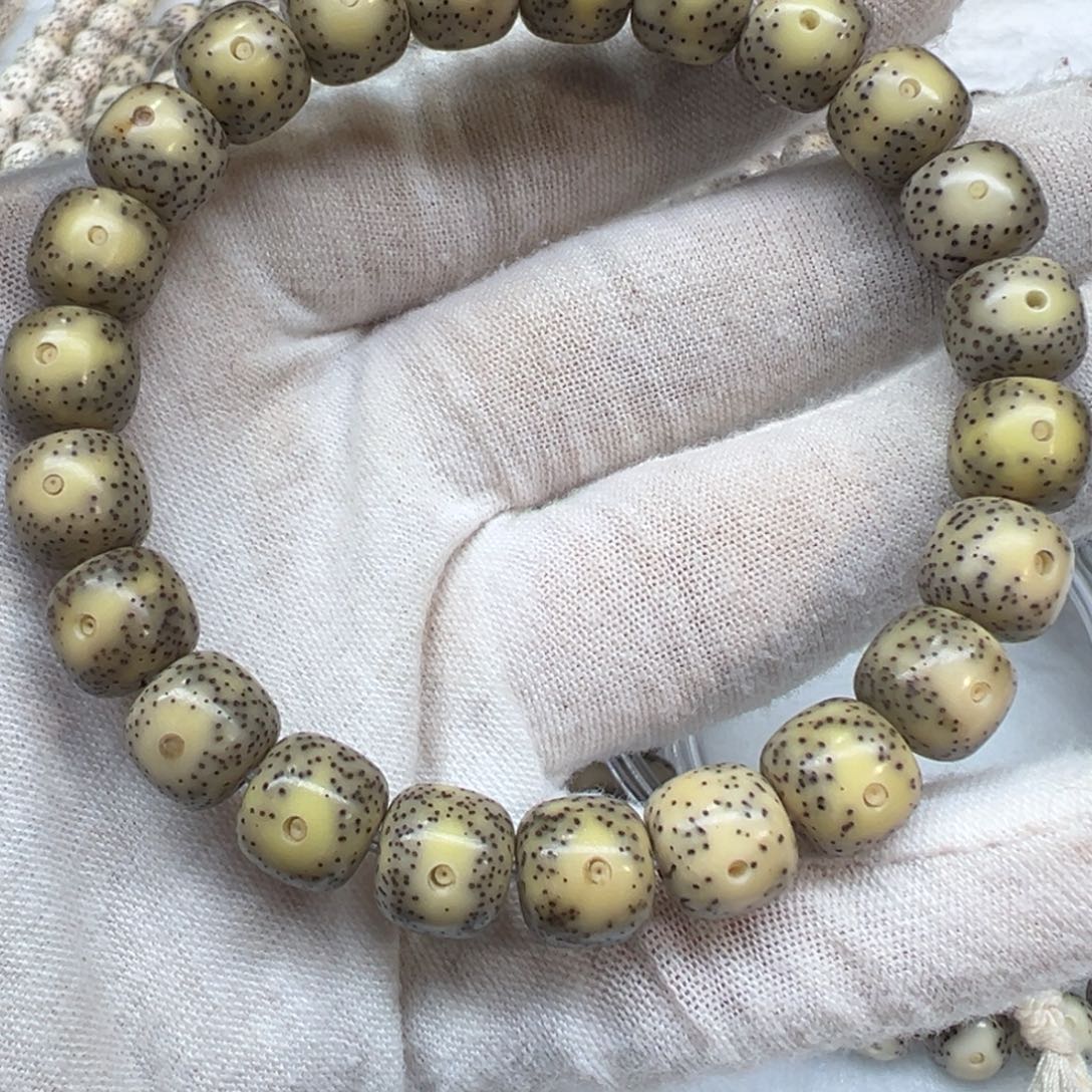 星月菩提吊坠眼睛