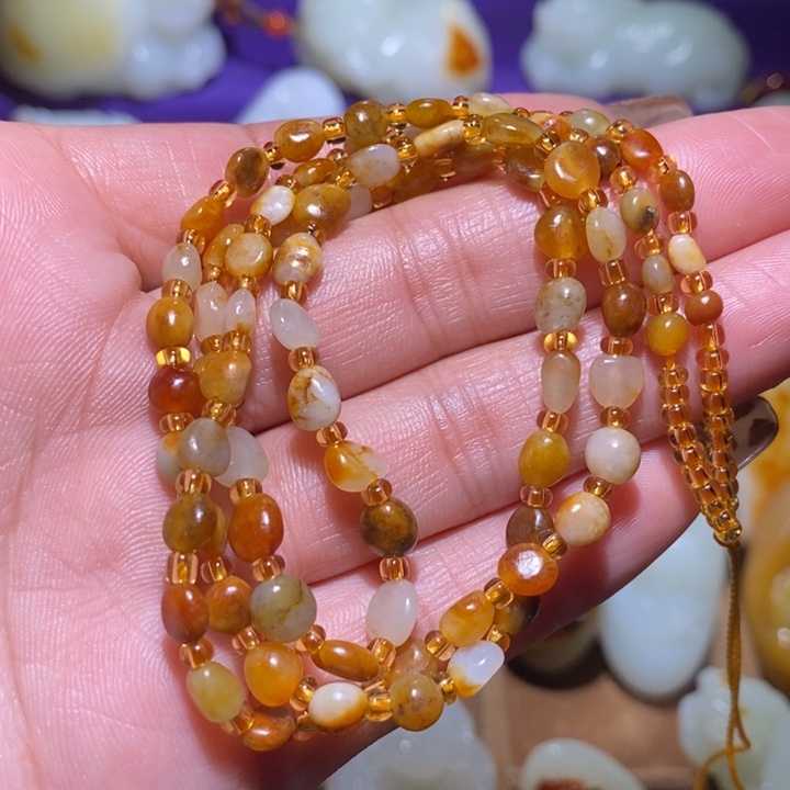 和田玉颈饰未镶嵌