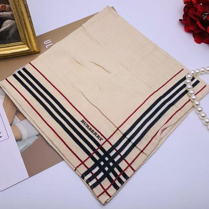 95新 BURBERRY/博柏利 海囤/巴宝莉/丝巾/yy06438