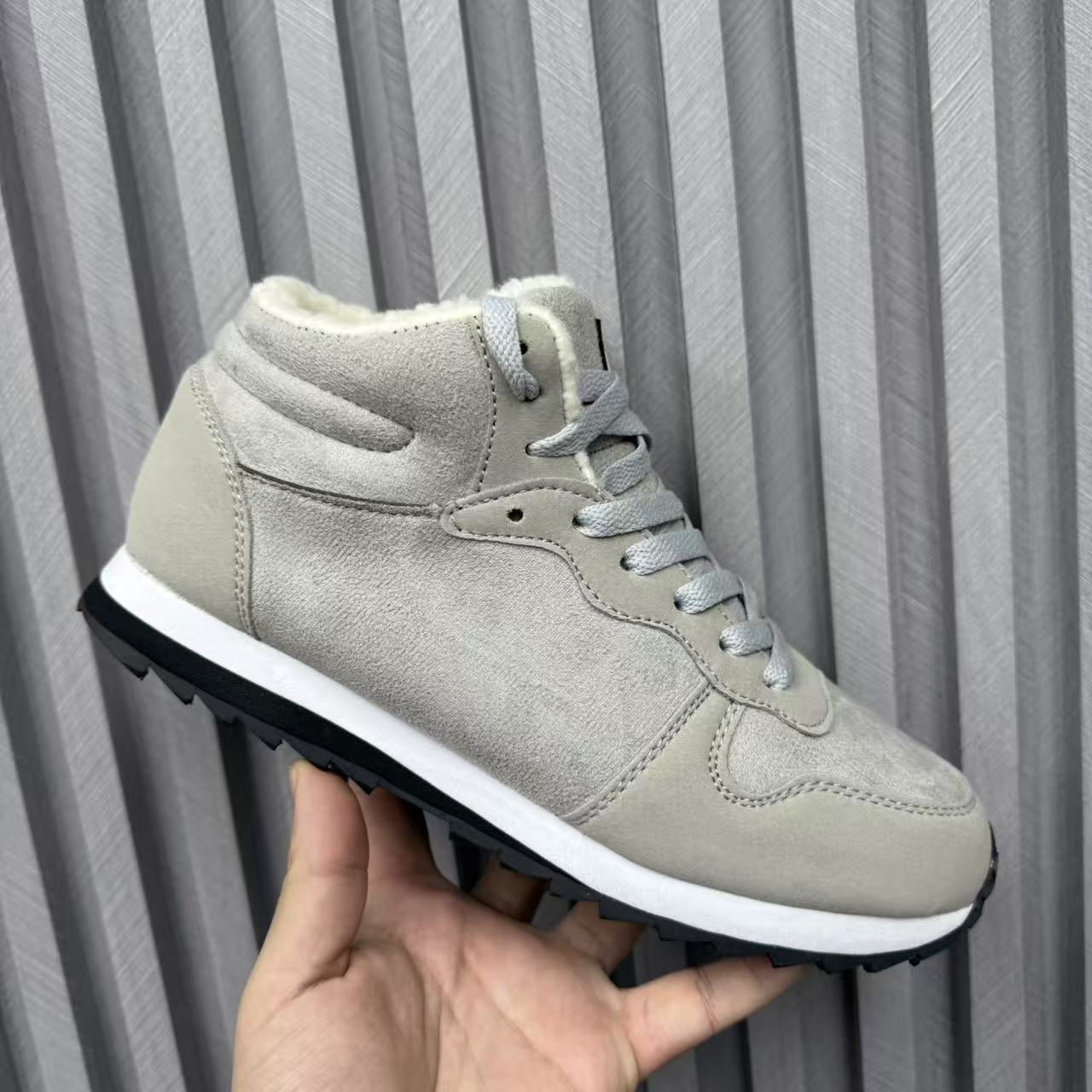 微瑕36/40断码D50外单户外防滑耐磨登山运动鞋休闲鞋 D20211229dm