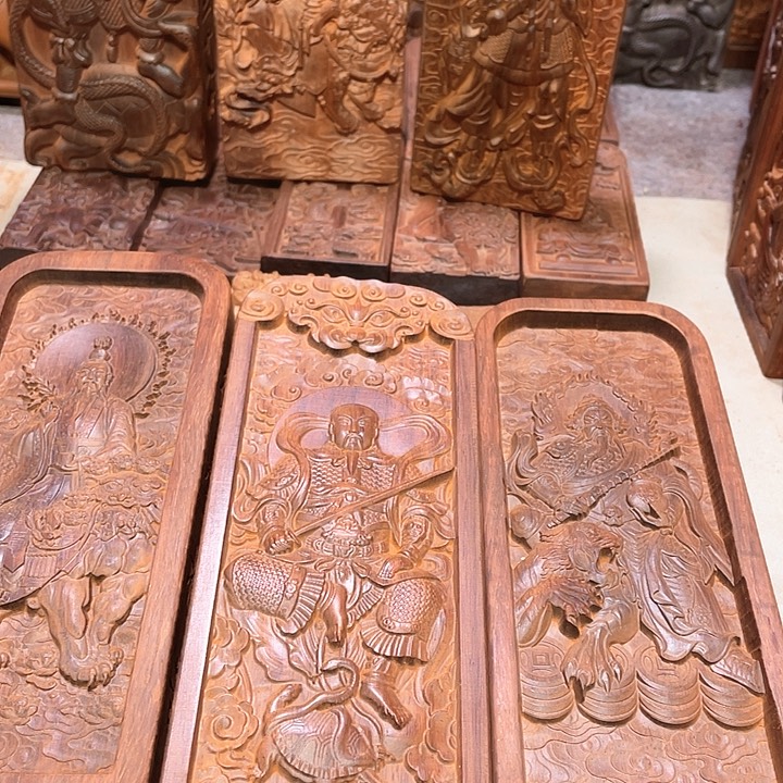 非洲紫檀（红花梨）廖****计大号六面三个