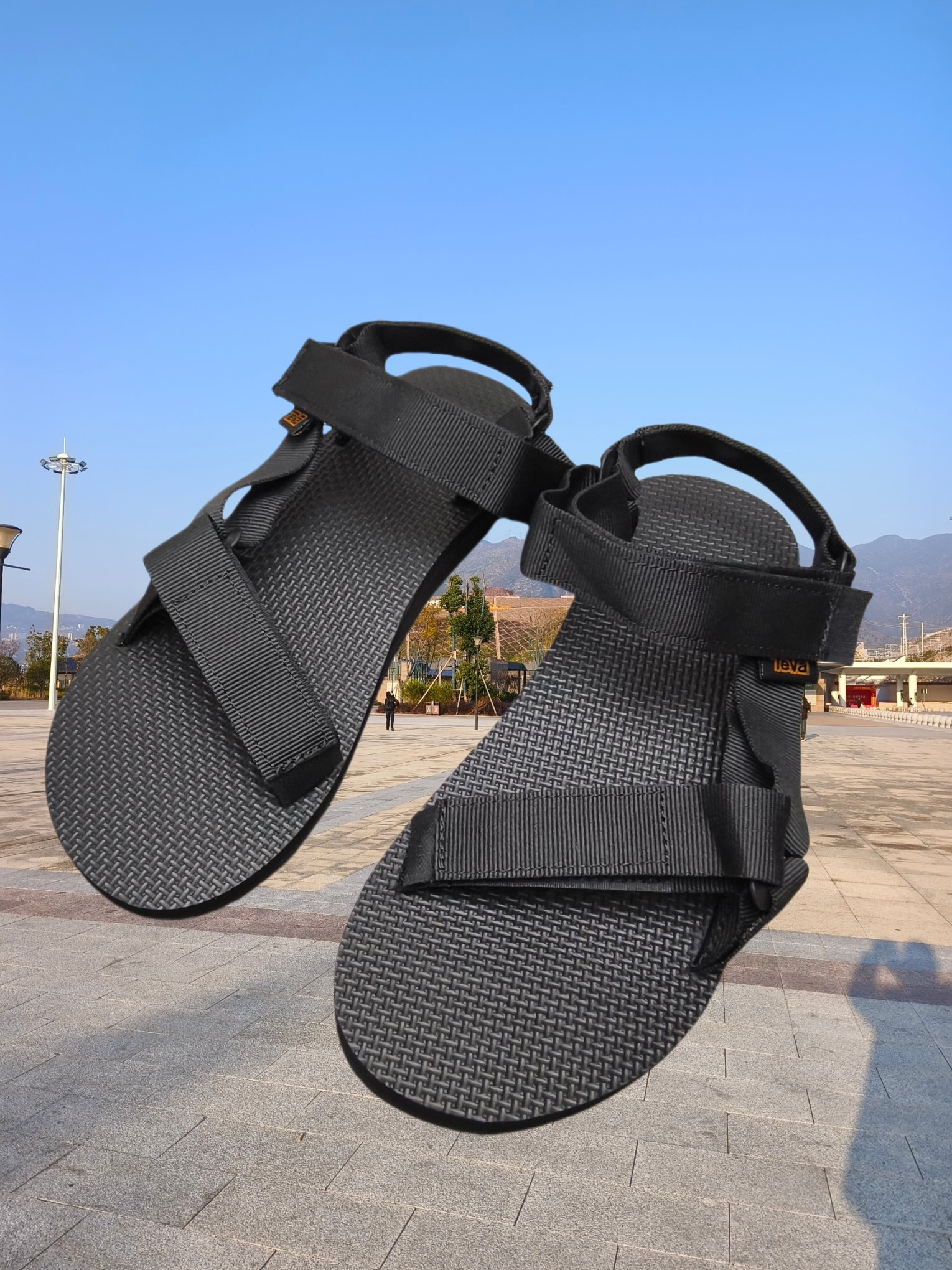 沙滩鞋透气情侣休闲风沙滩青春潮流露趾学院风eva