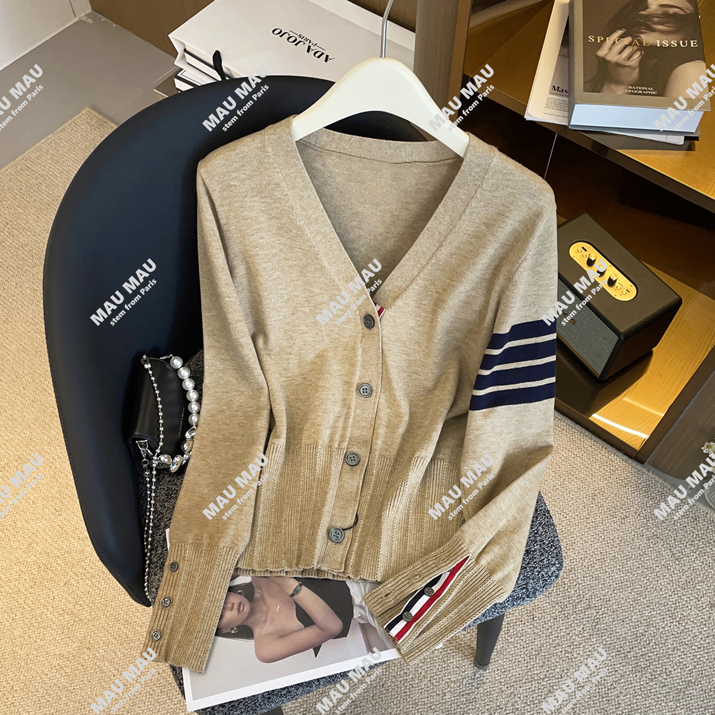 轻奢高端女装2025秋冬季法式复古休闲V领条纹针织开衫上衣DY8857