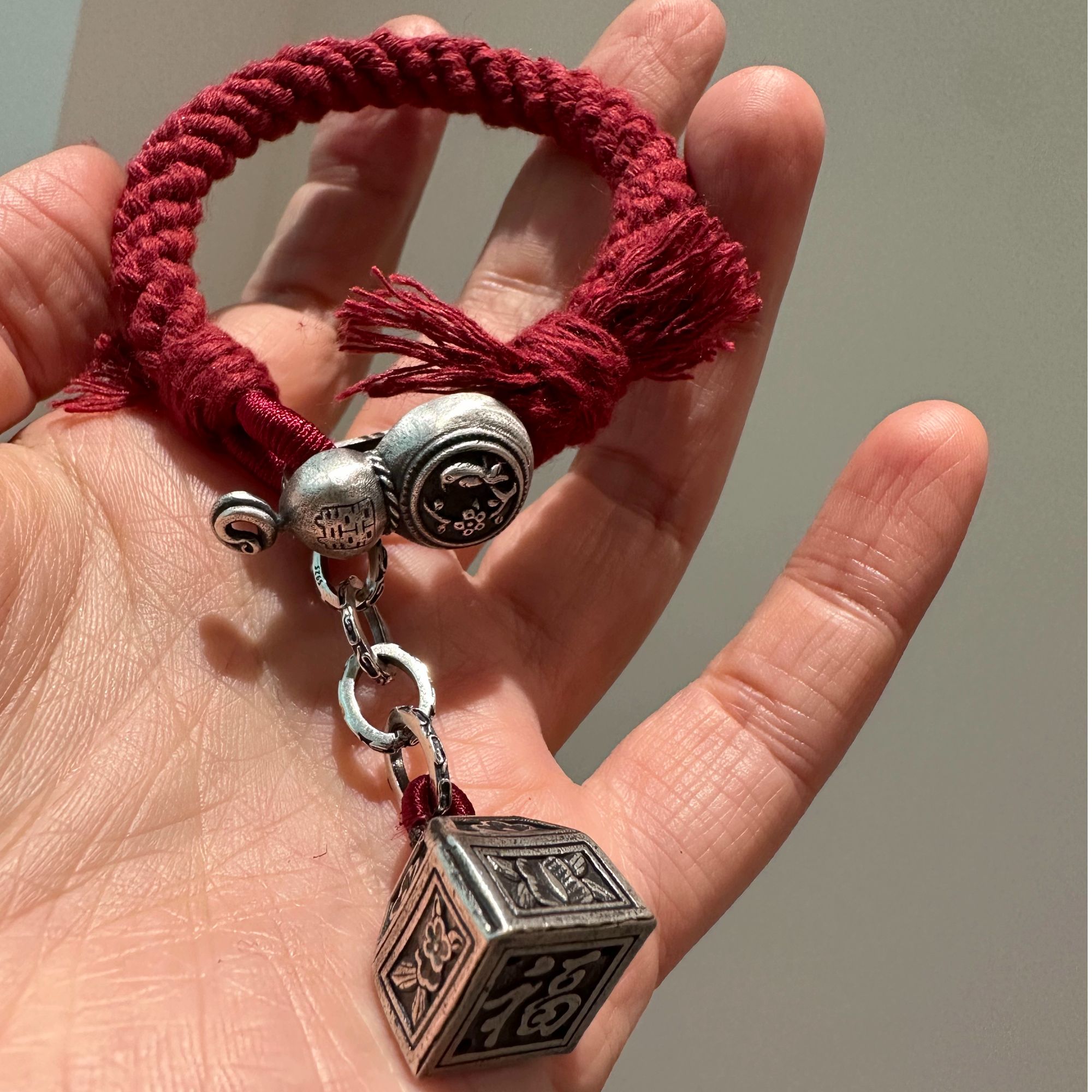 925银手链 S12129复古做旧福底印章葫芦扣红绳编织手链