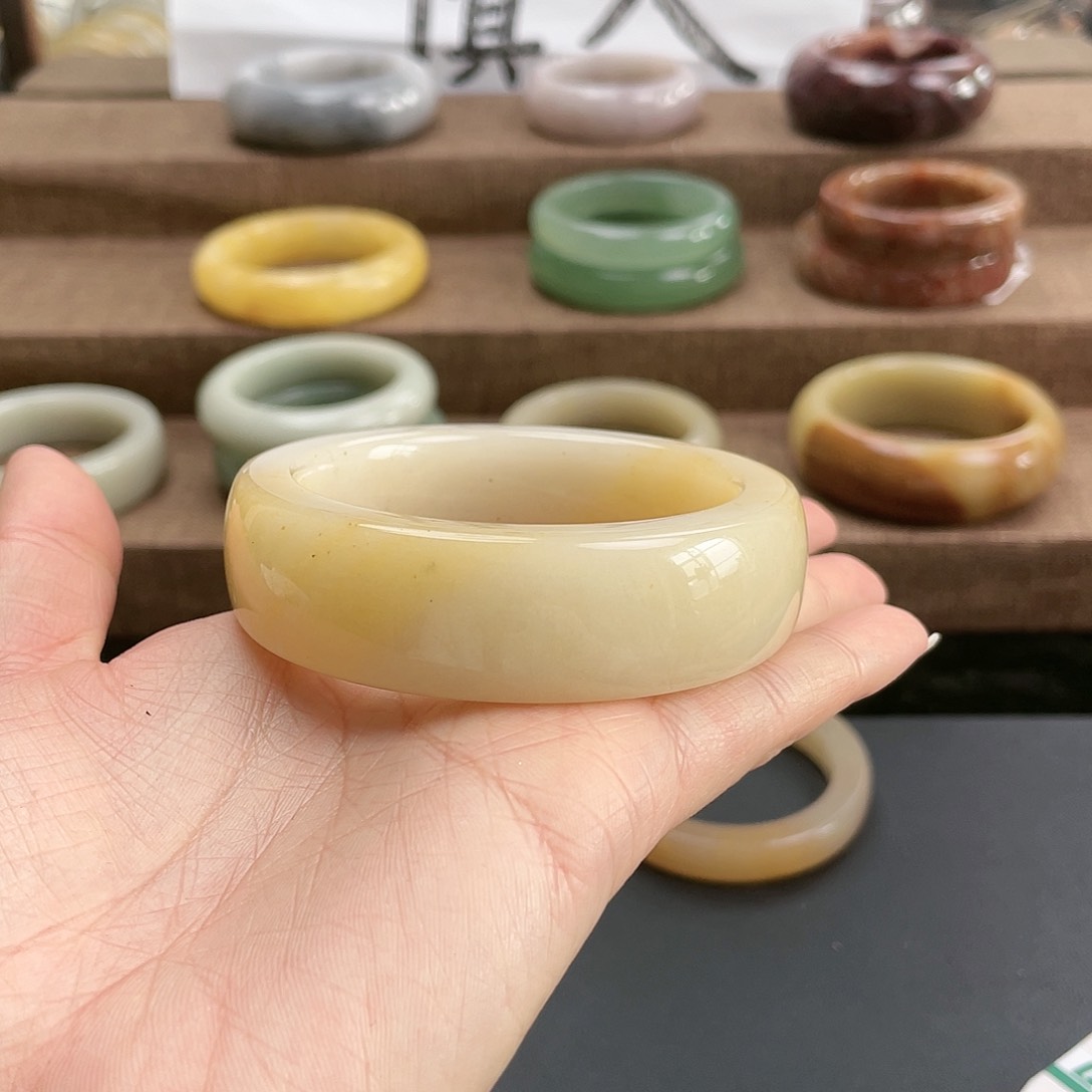 石英质玉珠宝奇石未镶嵌檀*亭