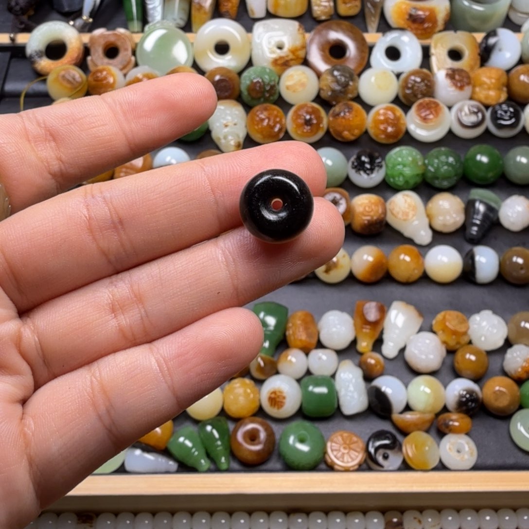 和田玉配饰未镶嵌随****_