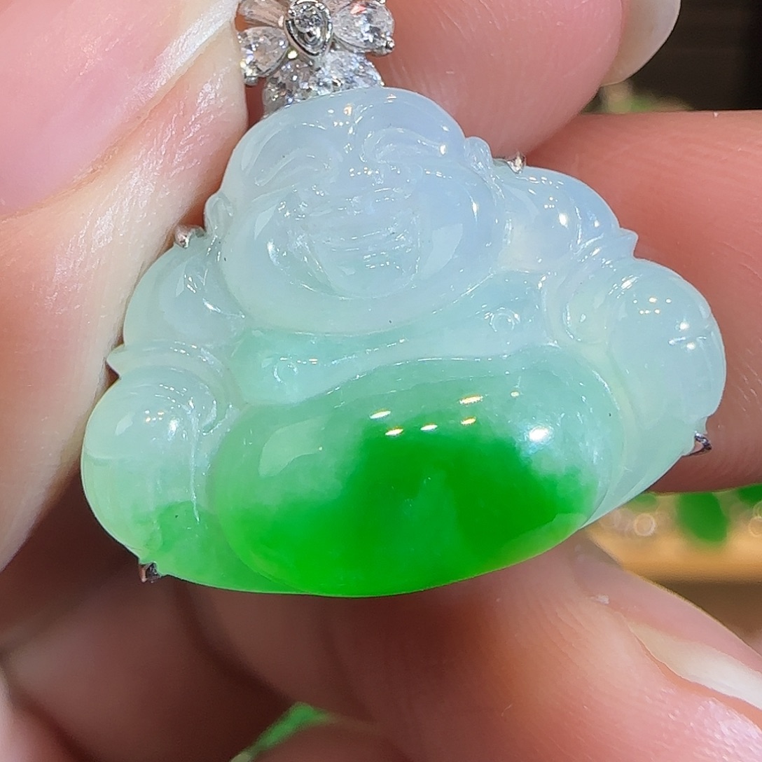 翡翠18K金镶嵌吊坠(赠链)