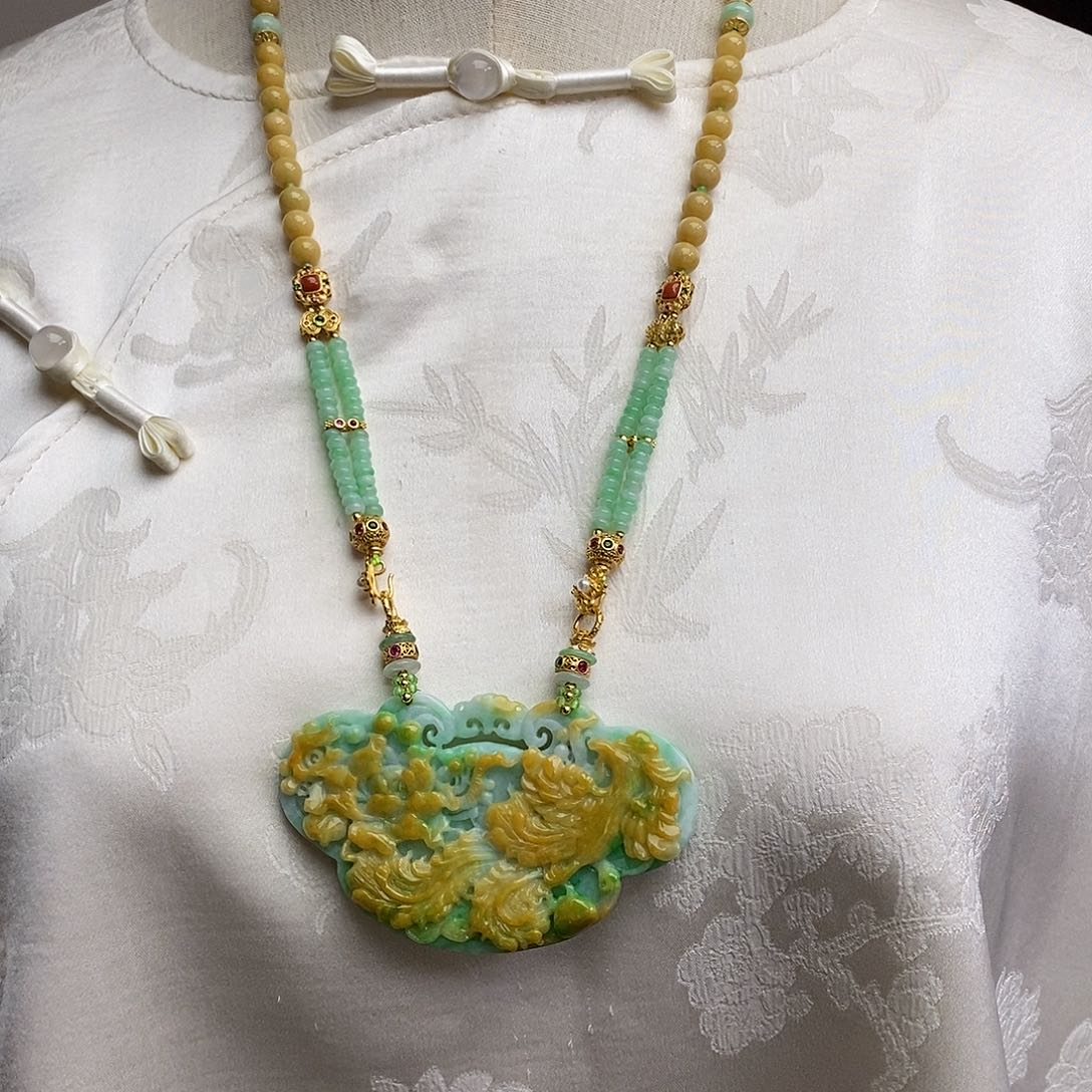 翡翠颈饰未镶嵌天然