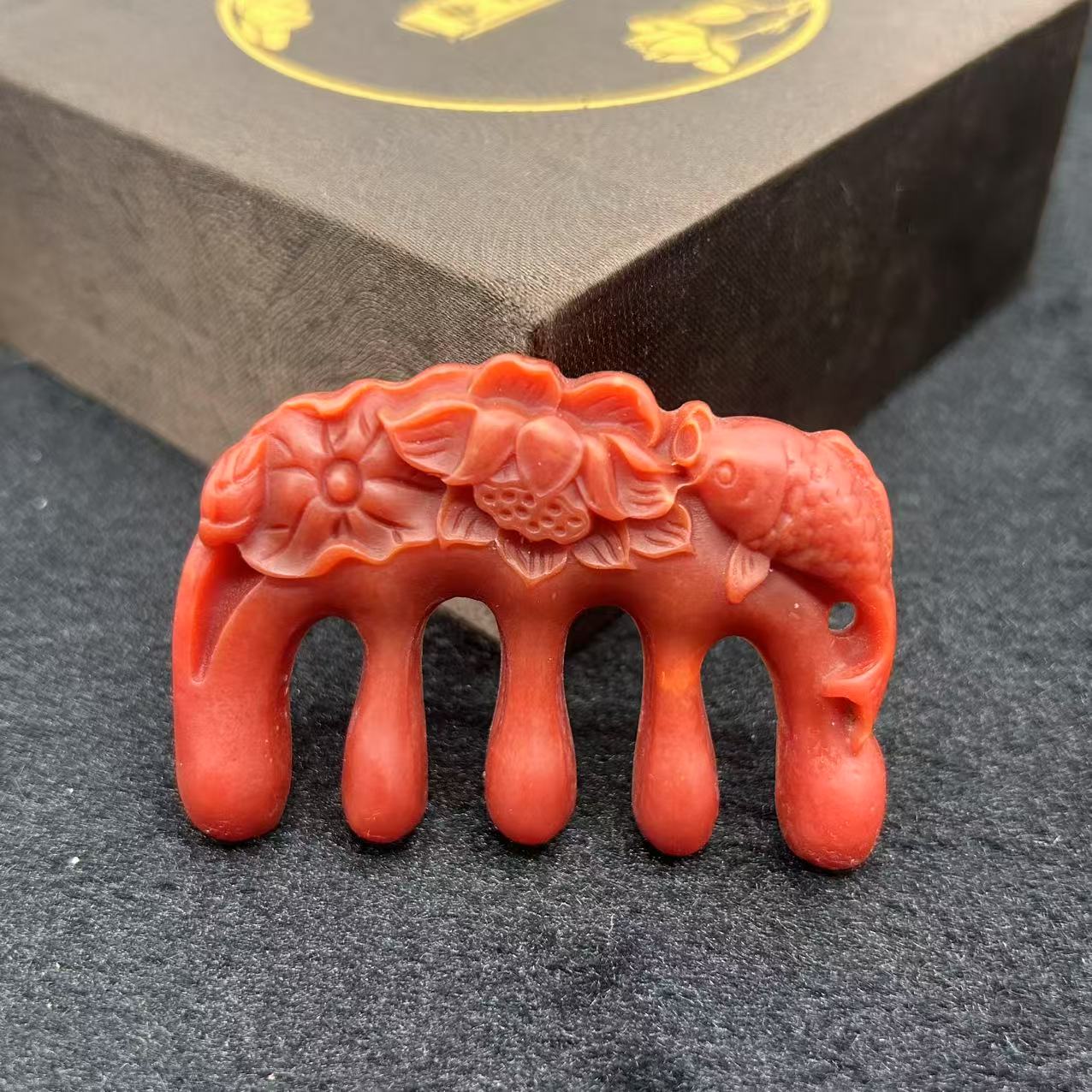 【百世璀璨 尽耀光芒】精品时尚梳子KC926