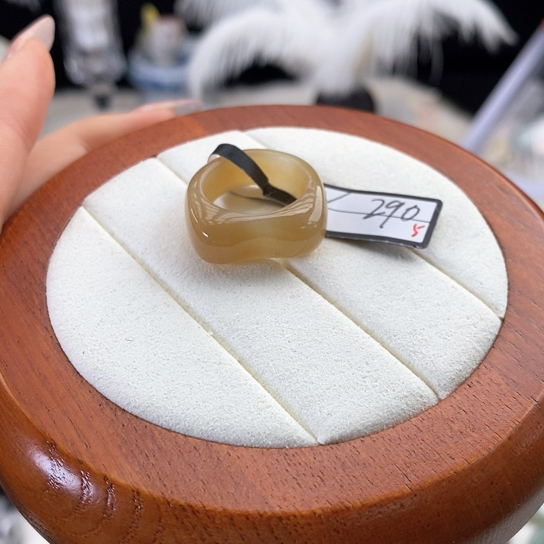 和田玉未镶嵌戒指r24咖糖猫耳16.7