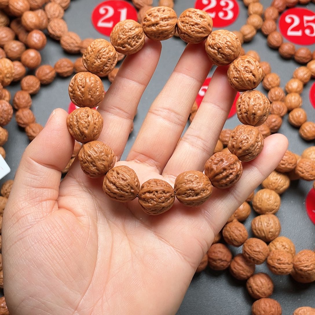 文玩核桃手串天***?野生核桃蚂蚁1.6