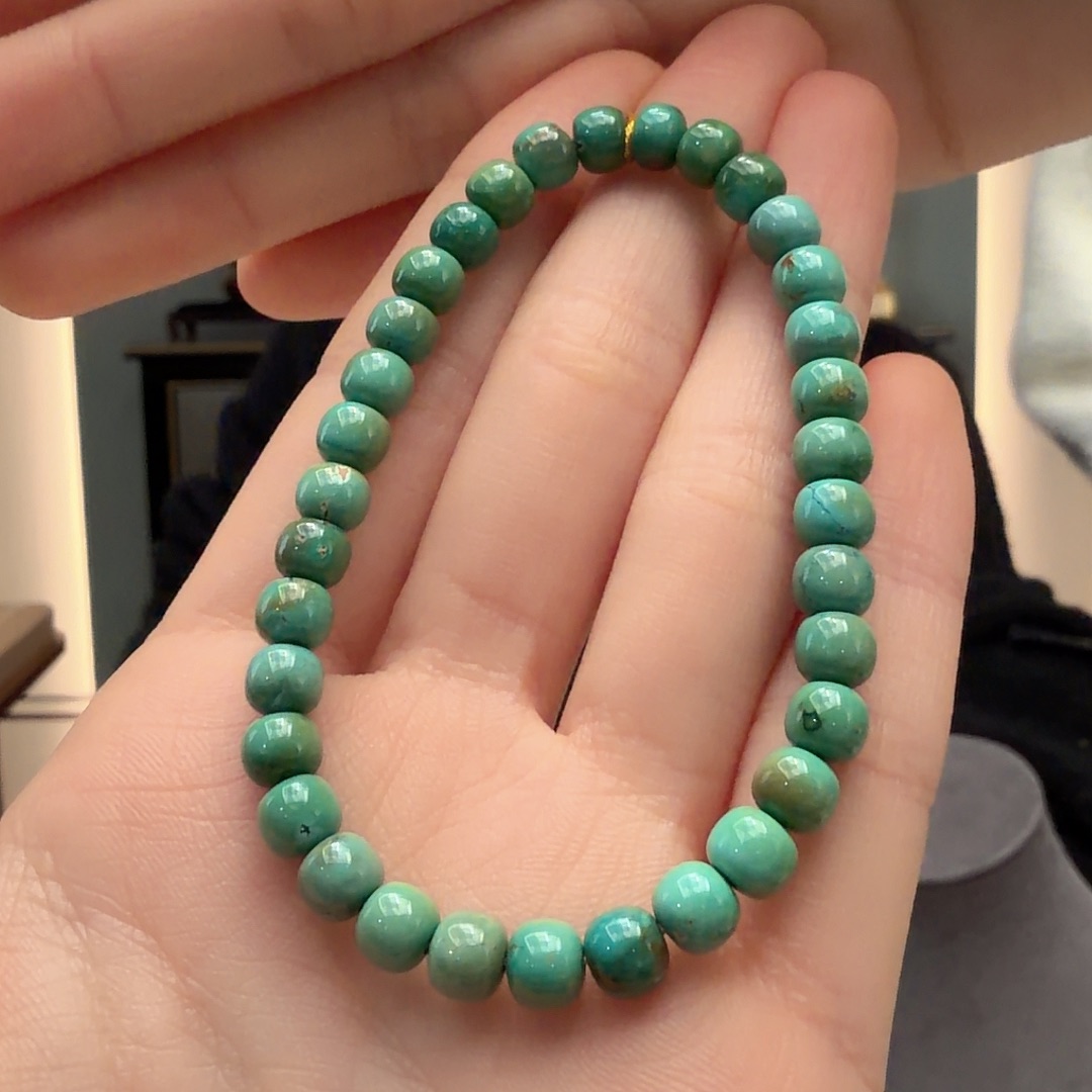 绿松石未镶嵌颈饰