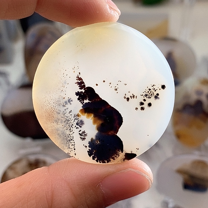 玛瑙/玉髓颈饰未镶嵌