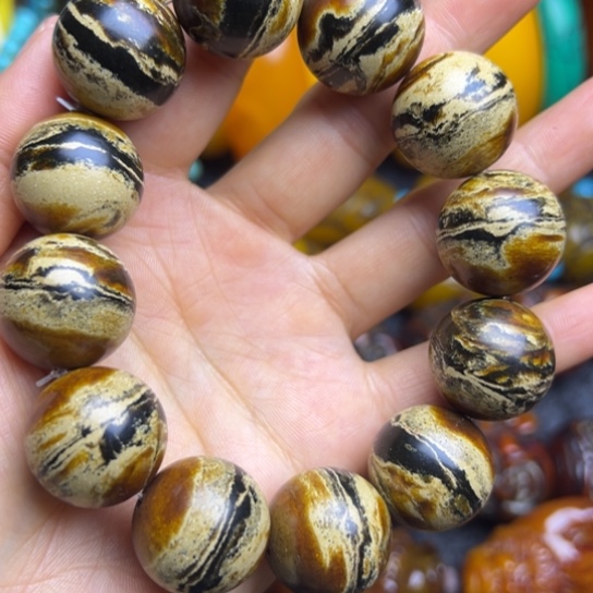 琥珀未镶嵌手链蜜蜡