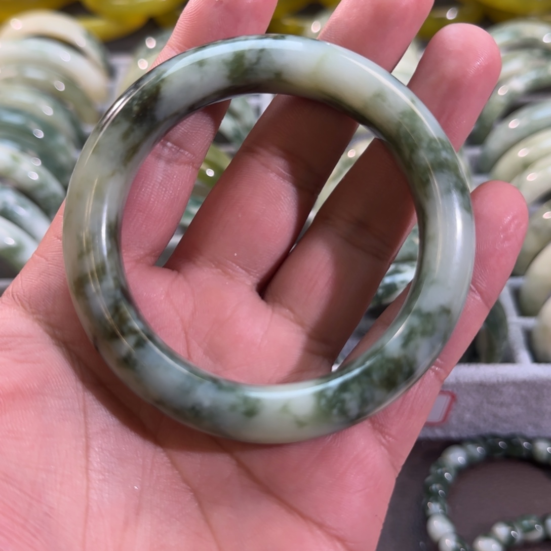 林***金蛇纹石玉未镶嵌手镯