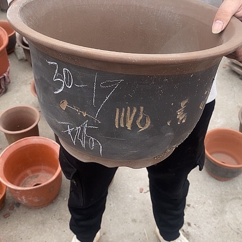 紫砂中国宜兴紫砂花盆，