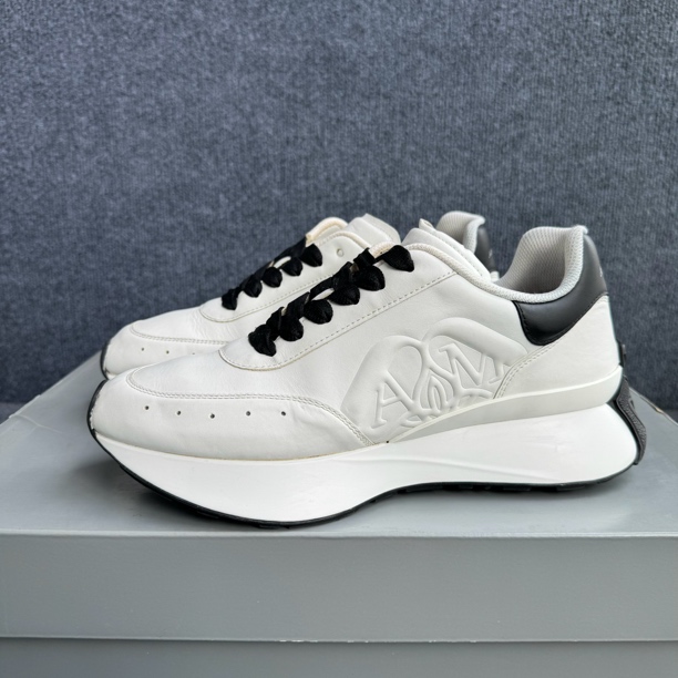 99新 Alexander McQueen/亚历山大·麦昆 39.5码 Runner 黑白 配盒