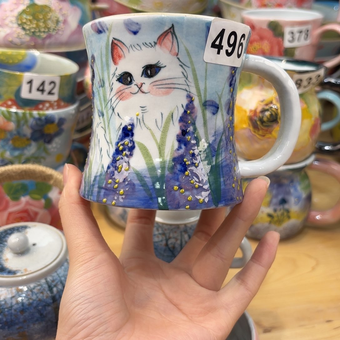 瓷片兔兔盖茨。兔兔