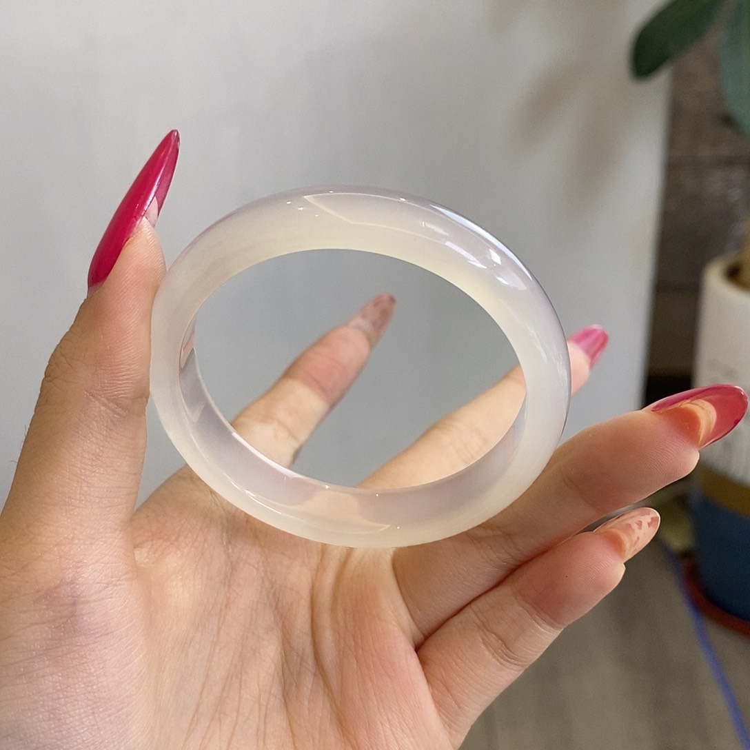 玛瑙/玉髓手镯未镶嵌272