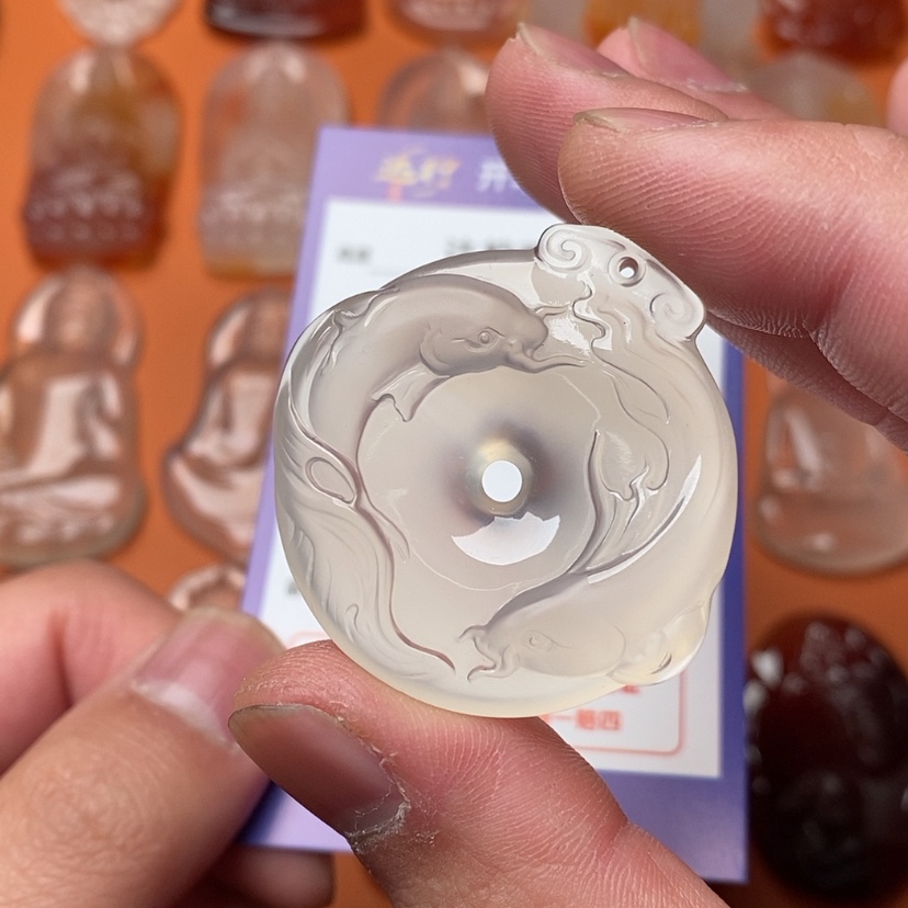 【闪购商品】玛瑙/玉髓颈饰未镶嵌（平安扣）