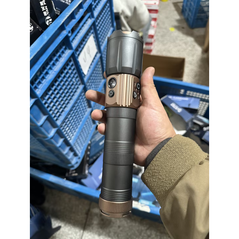 【微瑕一组电池】Q18-2【盛日】多种光源-401350超大电池铝合金电筒