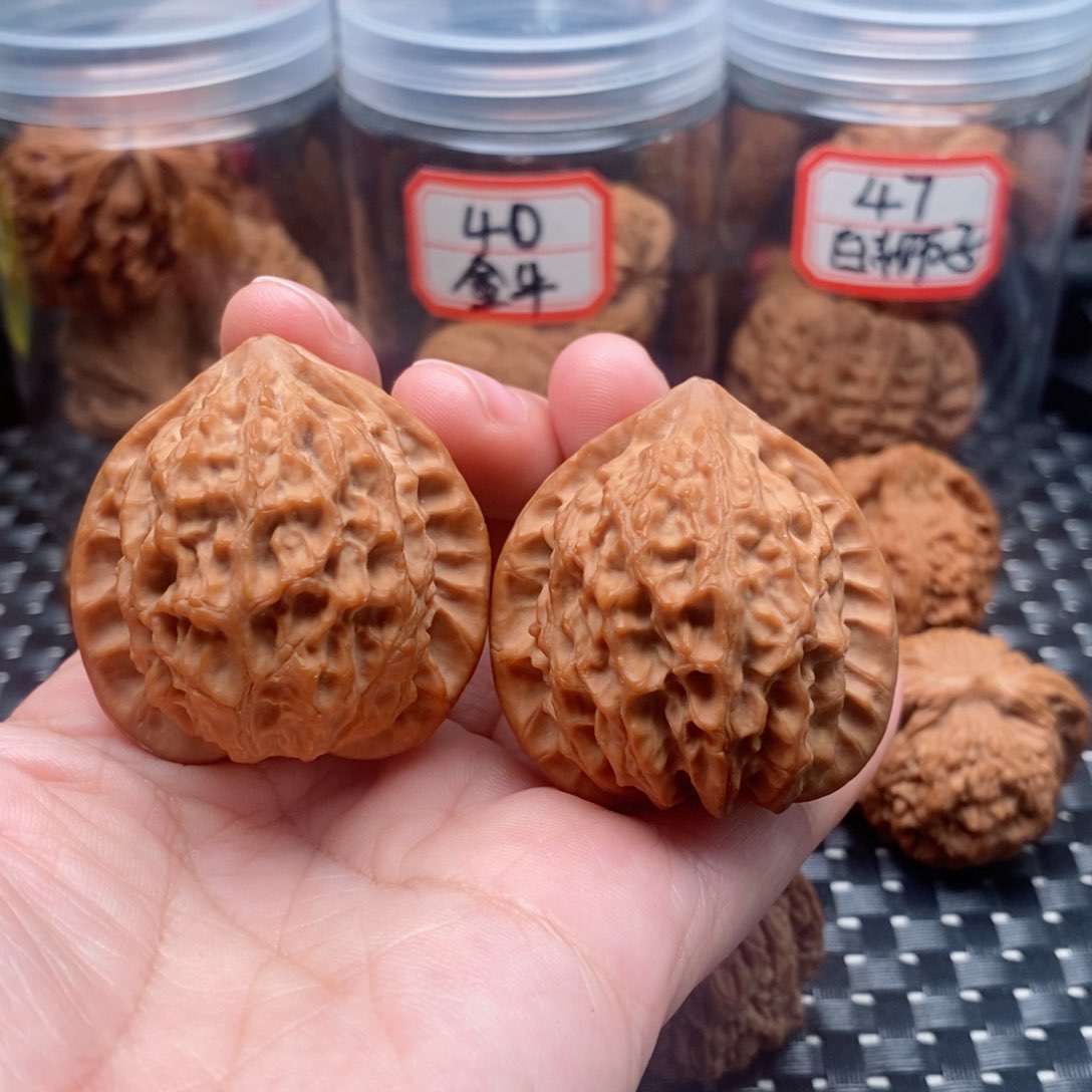 吊坠文玩核桃蒜**鸟39金牛