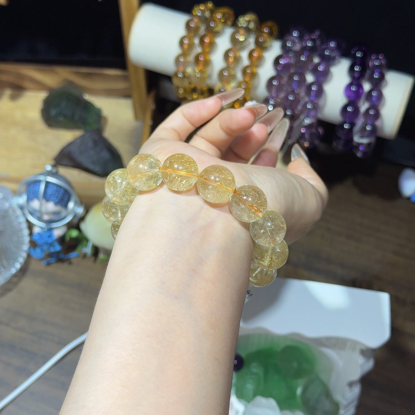 巴西天然维纳斯顺发爆闪金发晶手串